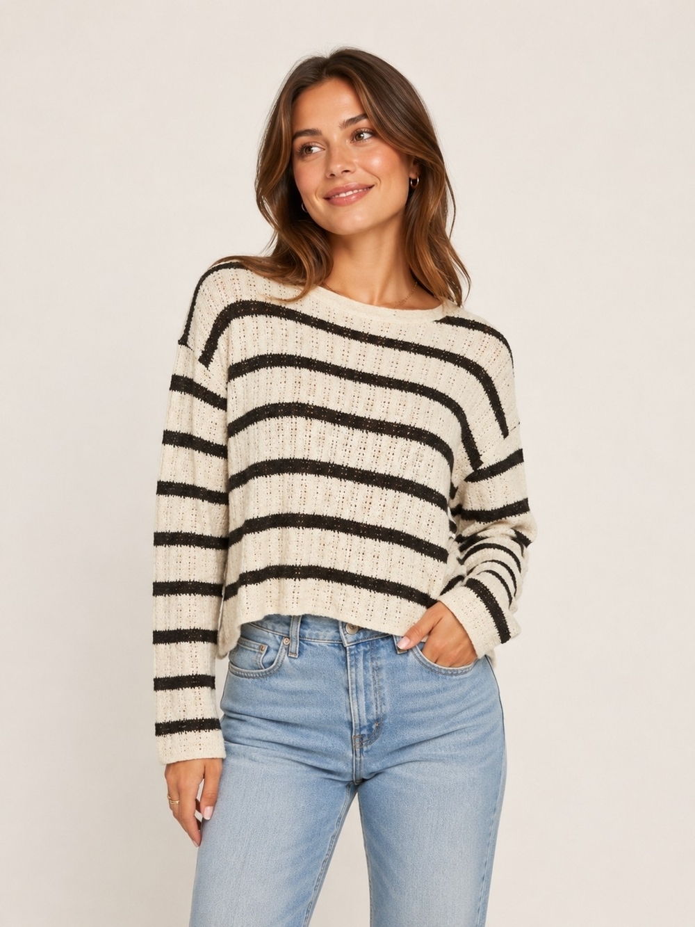 Reitmans White and Black Open-Knit Crochet Sweater Size Xs